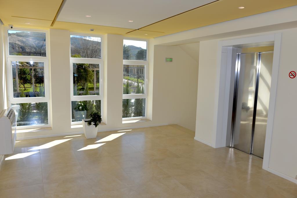 Grand White City Hotel Berat Quarto foto